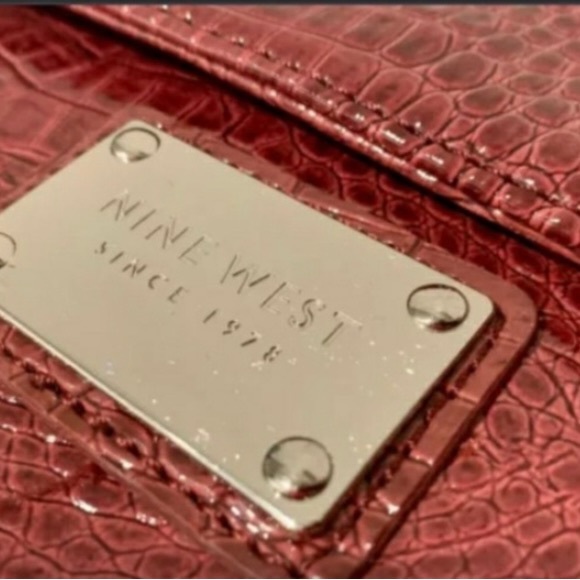 Nine West Ruby Ted Clutch - Picture 3 of 4